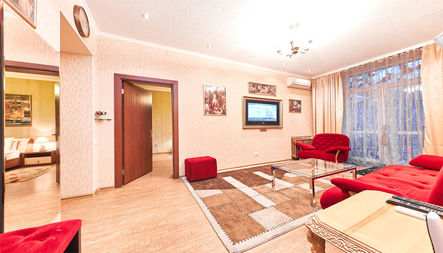 Main Boulevard Apartment is a 3 rooms apartment for rent in Chisinau, Moldova